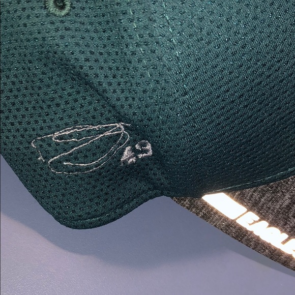 Eagles Hat - Picture 2 of 2